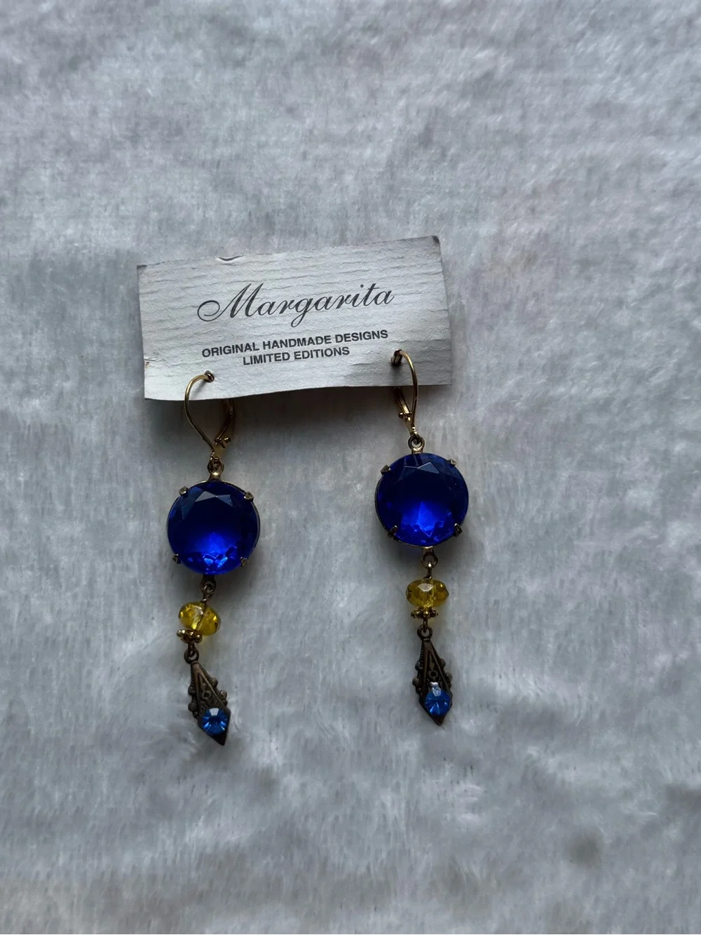 Blue crystal drop earrings - Picture 3 of 5